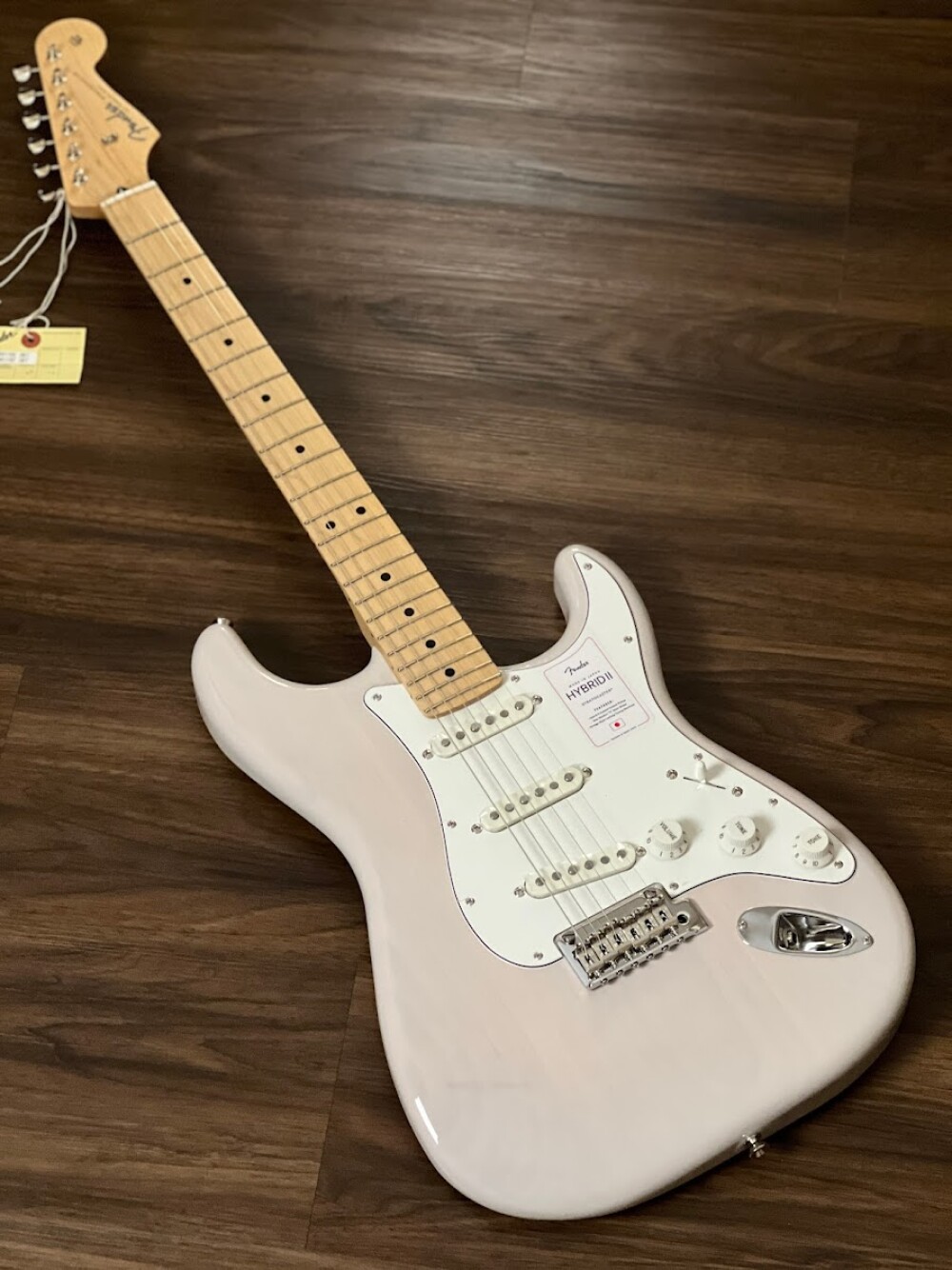 Fender Japan Hybrid II Stratocaster with Maple FB in US Blonde